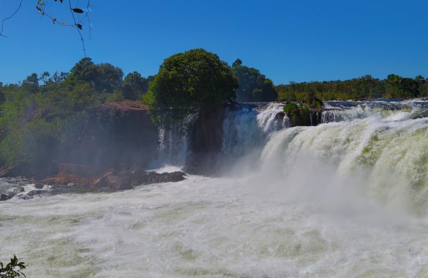 cinco destinos perfeitos para quem ama cachoeiras
